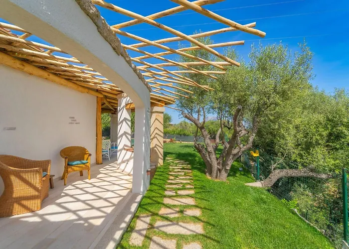 D&v Luxury - By Searly * Porto San Paolo (Sardinia)